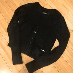 Abercrombie & Fitch fuzzy black cropped cardigan